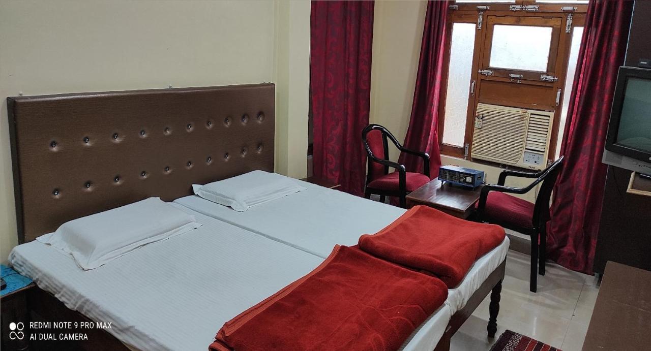 Hotel Avadh Balrāmpur Exterior foto